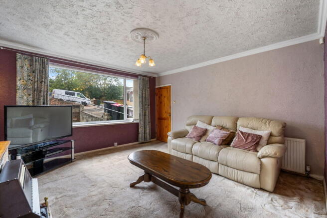 3 bed Semi-Detached for sale Image 4