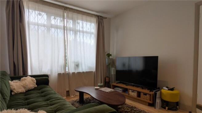 3 bed Semi-Detached for sale Image 11