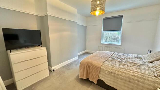 3 bed Terraced for sale Image 9