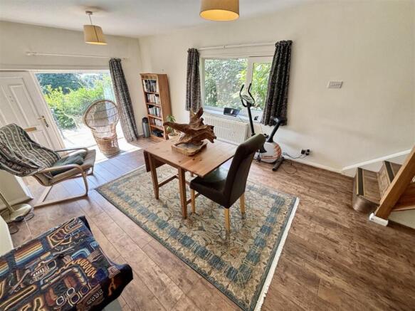 4 bed Detached for sale Image 6