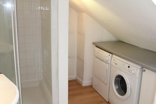 E/s Shower Room