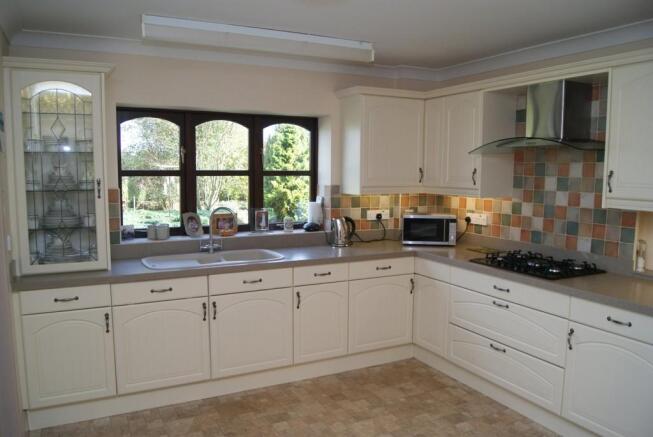 Kitchen/Breakfast Rm
