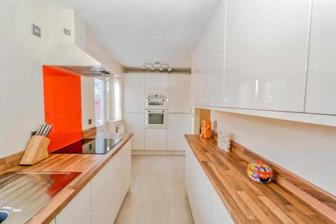 18, Badgers Way, Heath Hayes, Cannock, Staffordshi