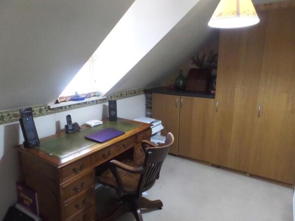 Bedroom 4/Study 
