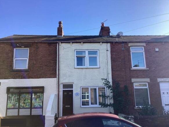 3-bed terraced on Westfields, Castleford, £125,000