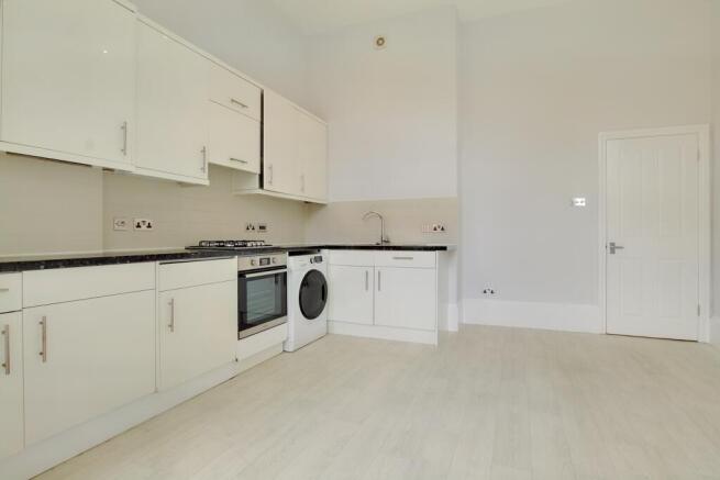 3 LOUNGE KITCHEN 2.jpg