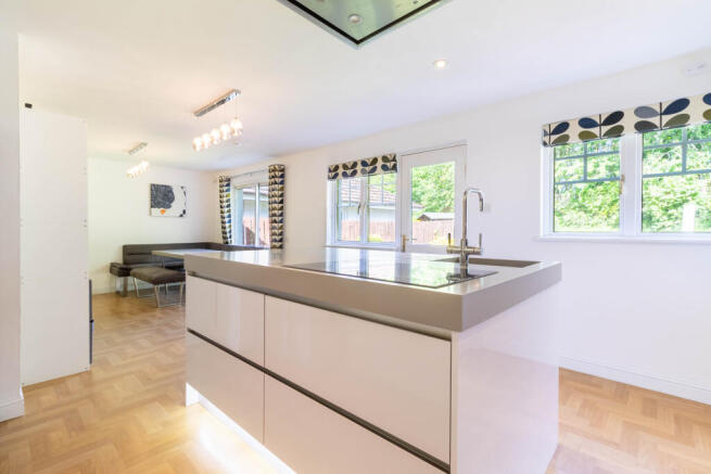 Open-Plan Kitchen/Dining Room