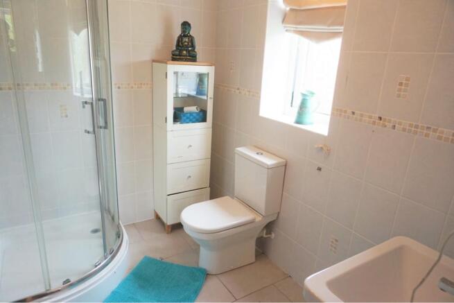 Master En-suite