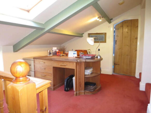 Photo 11