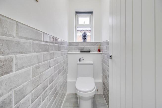 3 bed Detached Bungalow for sale Image 6