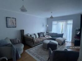 5, The Vineries, London N14 4BH