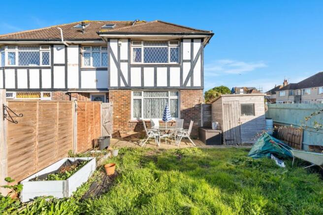 2-bed flat on Anscombe Close, Anscombe House, BN11, £300,000