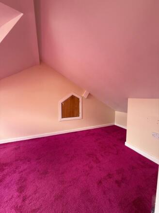 1 bed Duplex to rent Image 6