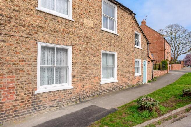 3 bed Semi-Detached for sale Image 11
