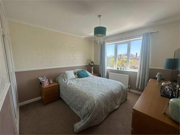 3 bed Semi-Detached for sale Image 10
