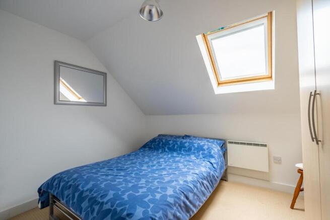 3 bed Penthouse for sale Image 8