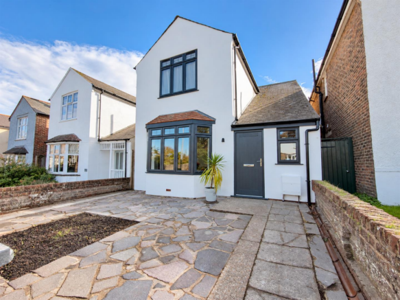 3-bed detached on Upwick Road, Eastbourne, BN20 8NA, £575,000