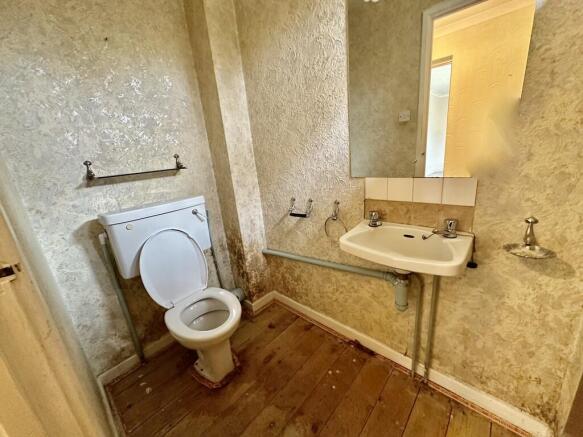 3 bed Detached for sale Image 8