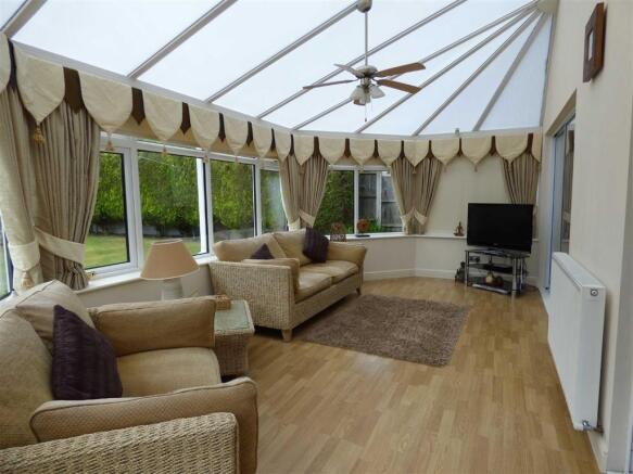 LARGE CONSERVATORY