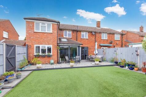 Eight Acres, Slough, Berkshire, SL1