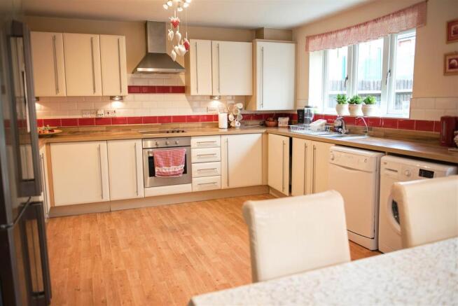 Kitchen1B.jpg