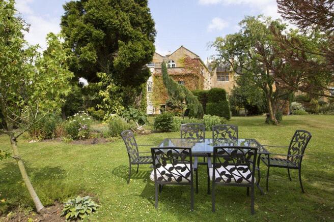Communal Grounds