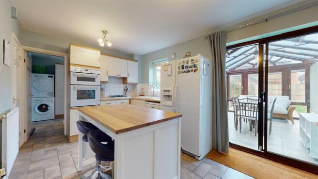 KITCHEN BREAKFAST ROOM