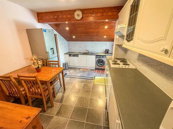 Kitchen/Utility Room