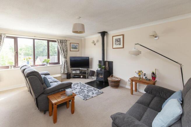 Brook Close, Tisbury photo 4