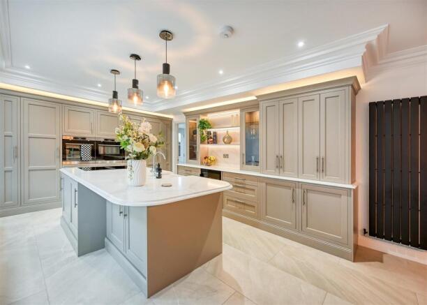 10 The Moat House, Eardington, Bridgnorth photo 4