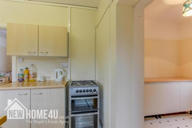 KITCHEN: