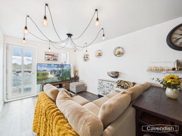 LIVING/DINING AREA
