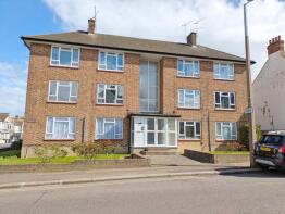 3, Westbourne Court, Westbourne Grove, Westcliff-on-sea SS0 9TZ