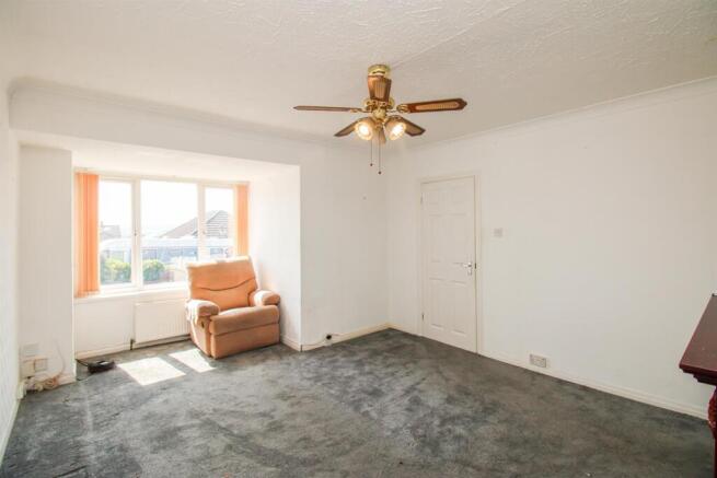3 bed Semi-Detached for sale Image 6
