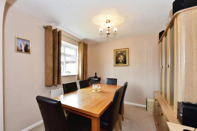 2 bed Bungalow for sale Image 7