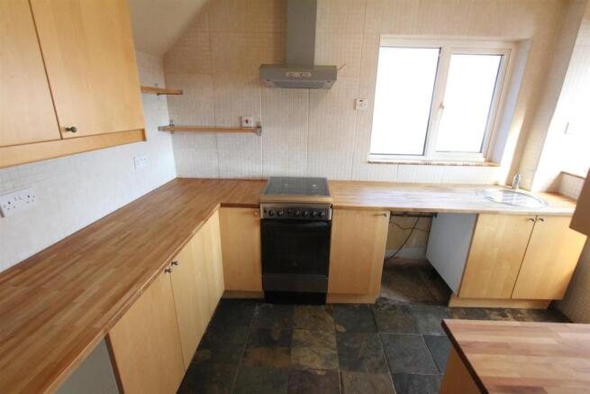 Fitted kitchen to rear