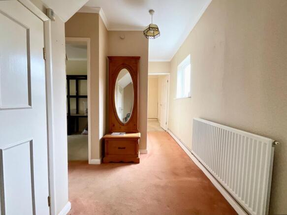 2 bed Flat for sale Image 5