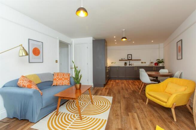 Lounge/ Kitchen/ Diner