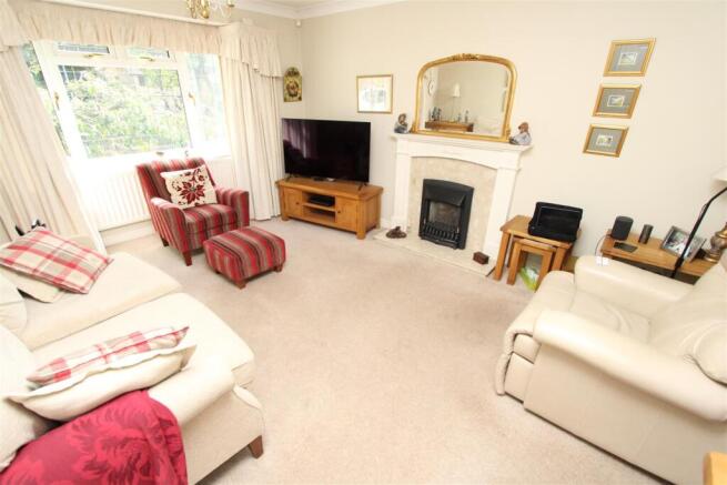 3 bed Detached for sale Image 5