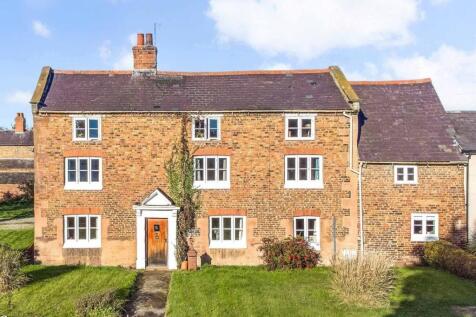 Castle Street, Holt, Wrexham, LL13