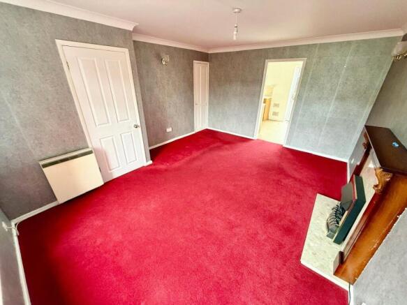 Oulton Close, Kidderminster, Worcestershire photo 4