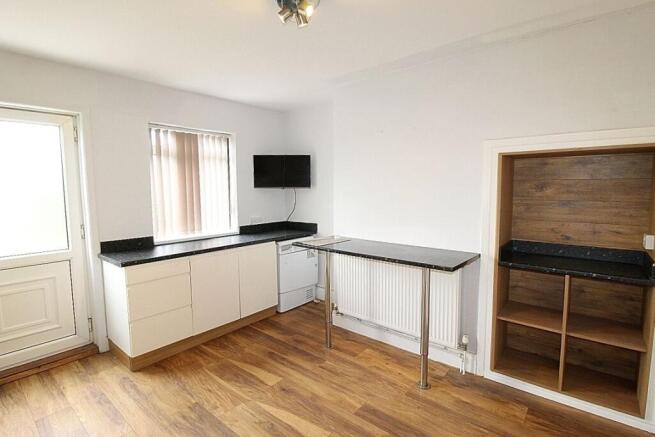 3 bed Semi-Detached for sale Image 7