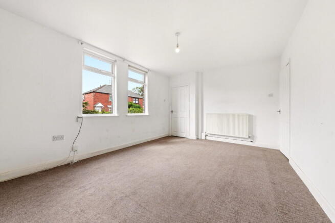 Taylor Grove, Methley, Leeds LS26 photo 4