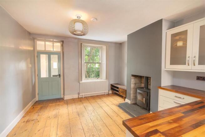 3 bed Terraced for sale Image 3