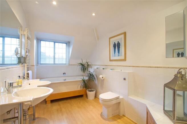 En Suite Bathroom
