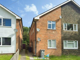 6b, Turves Green, Birmingham B31 4AA