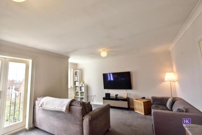 KITCHEN/LIVING AREA