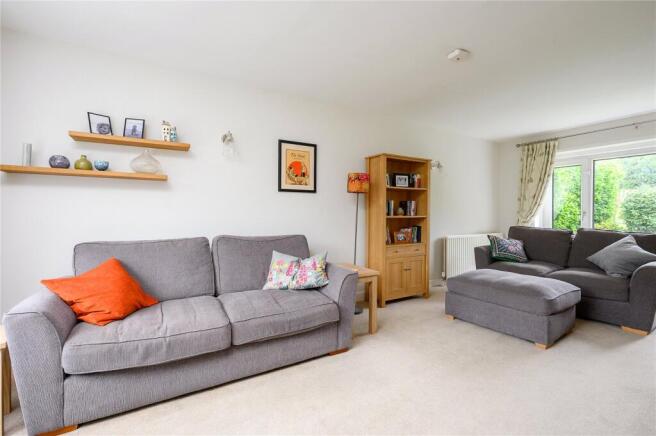 4 bed Detached for sale Image 4