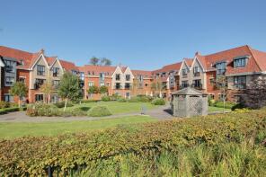 Flat 54, 1 Hurst Place, Kleinwort Close, Haywards Heath RH16 4XH