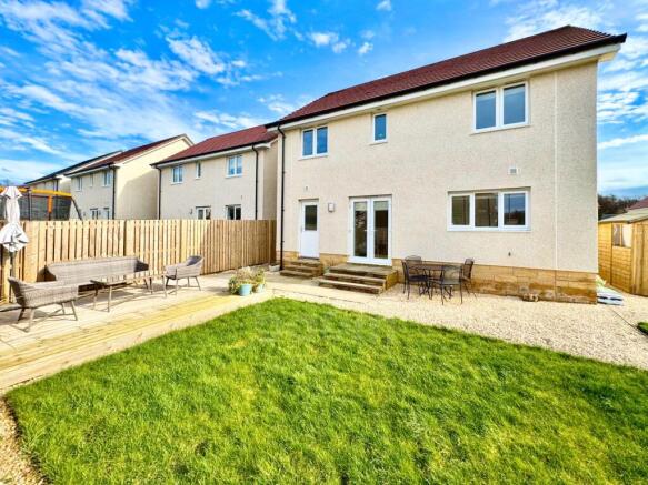 Colville Crescent, Glengarnock rear garden photo